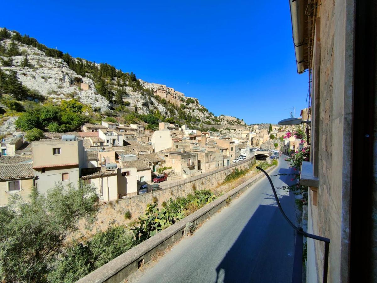 Petra Barocca Hotel Scicli Buitenkant foto